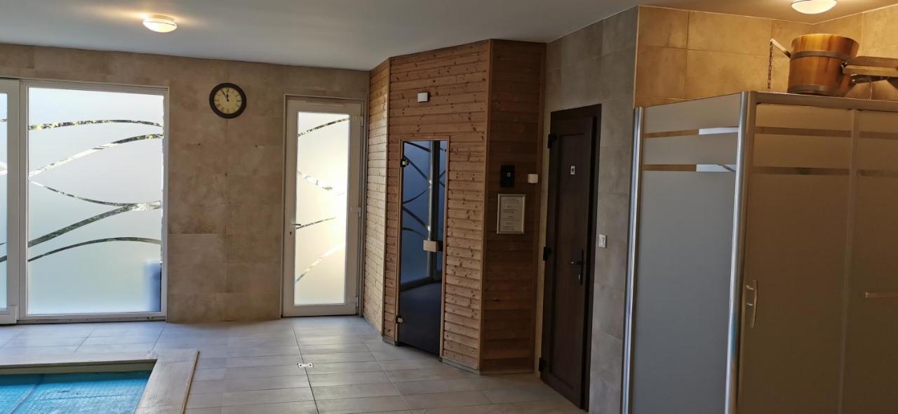 Balaton&Center Wellness Apartman Siofok Exterior photo