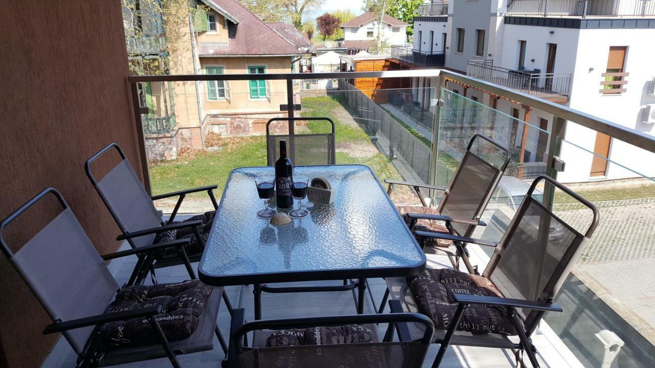 Balaton&Center Wellness Apartman Siofok Exterior photo